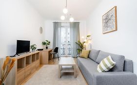 Coriander Apartment City Center